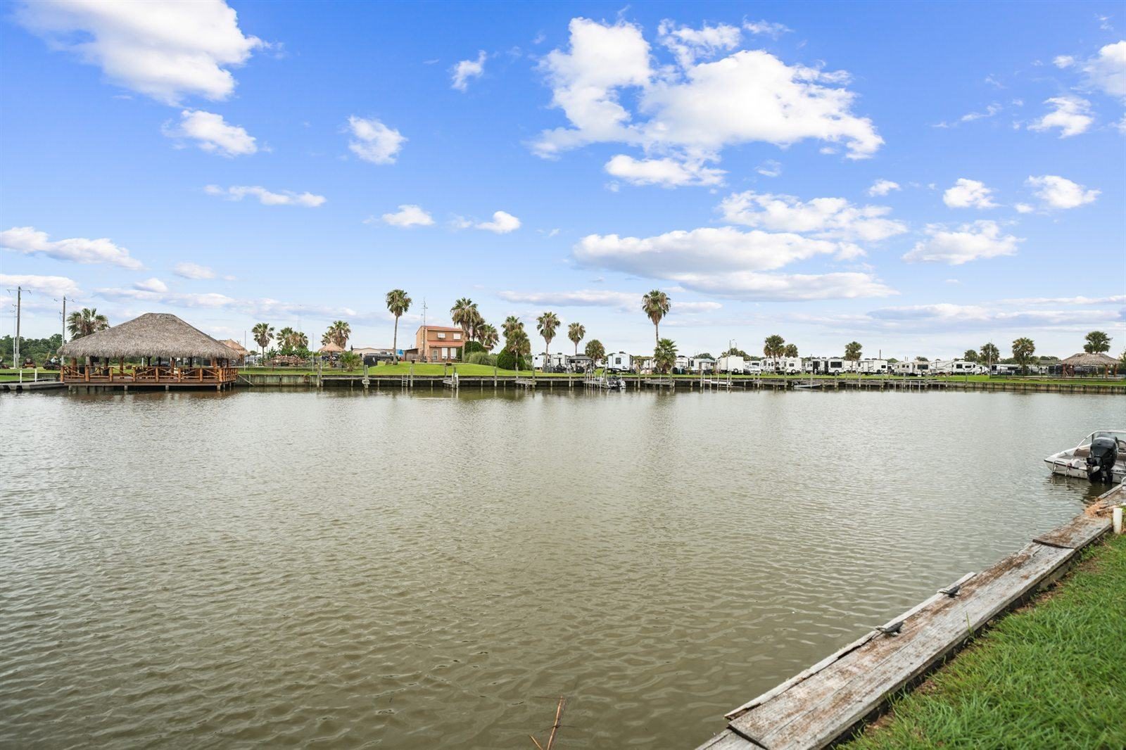 Waterfront panoramic vista overlooking Dickinson Bayou